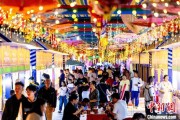 安装日历宁夏银川：非遗焰火迎端午 市民“粽”享夏日时光